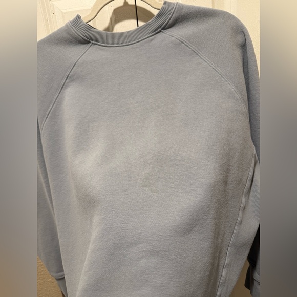 Vuori Restore Oversized Crew Neck Sweatshirt in Light Cloud , size Small - Picture 11 of 11